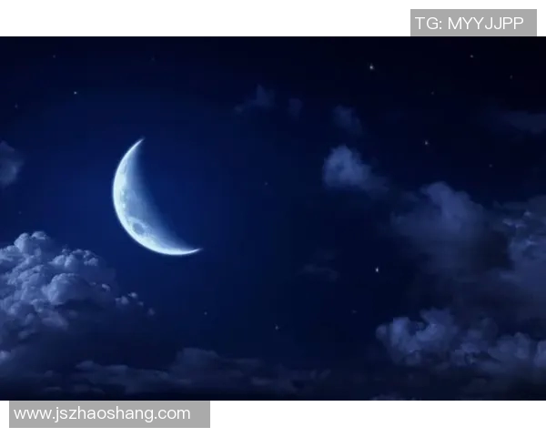 孤独星球上的足球梦想 见证一颗星球与足球的深情对话 孤独星球上的足球梦想 见证一颗星球与足球的深情对话