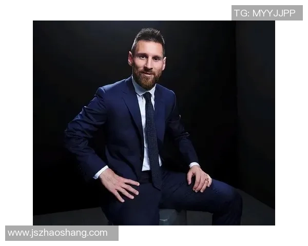 球星外号揭秘：从小跳蚤到魔兽，足球场上那些鲜为人知的绰号背后故事