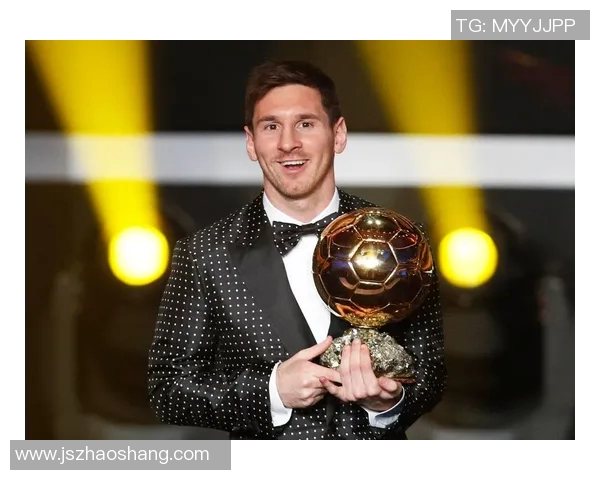 西装加身的足球巨星场外风采展现优雅气质与时尚魅力