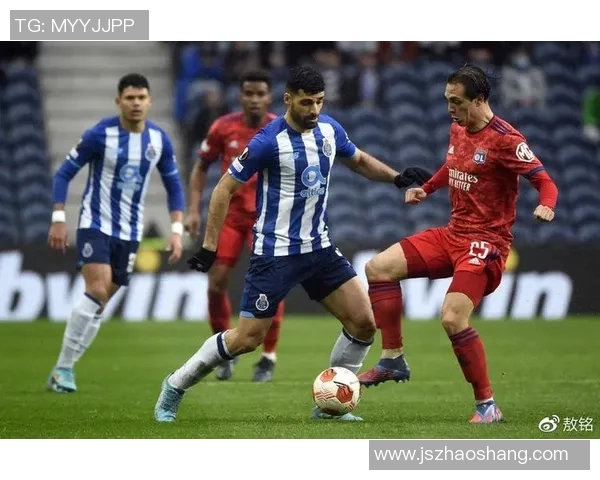 日本足球球星实力大比拼 从小将到大牌球员的成长轨迹与成就分析