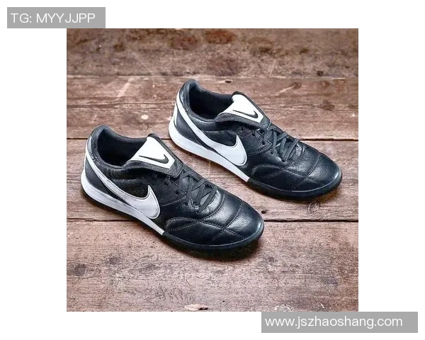 高帮足球鞋成为球星首选探索多位球员与高帮鞋的完美契合 高帮足球鞋成为球星首选探索多位球员与高帮鞋的完美契合